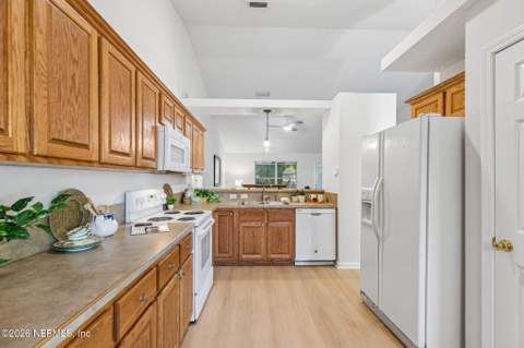 2880 Majestic Oaks Lane, Green Cove Springs FL - photo 23 of 64