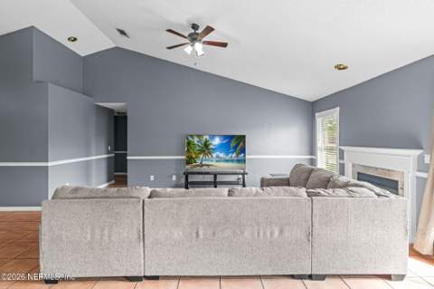 8459 Country Bend Circle, Jacksonville FL - photo 14 of 51