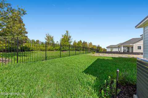 12115 Mariposa Avenue, Jacksonville FL - photo 10 of 49