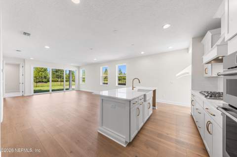 12115 Mariposa Avenue, Jacksonville FL - photo 21 of 49