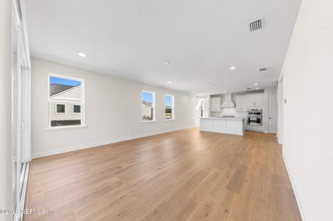 12115 Mariposa Avenue, Jacksonville FL - photo 20 of 44