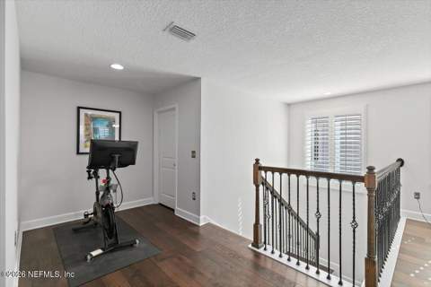 4045 Seaside Drive, Jacksonville Beach FL - photo 20 of 28