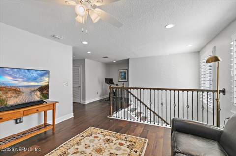 4045 Seaside Drive, Jacksonville Beach FL - photo 17 of 28