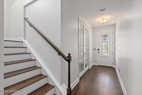 4045 Seaside Drive, Jacksonville Beach FL - photo 16 of 28