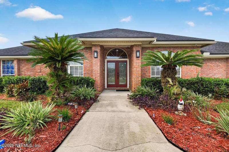 4 bedroom Single Family Residence at 10087 Pebble Ridge Drive, Pebble Ridge, Jacksonville — photo 4