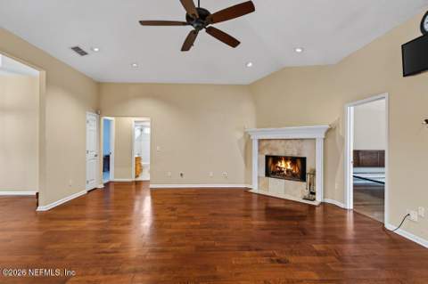 10087 Pebble Ridge Drive, Jacksonville FL - photo 9 of 121