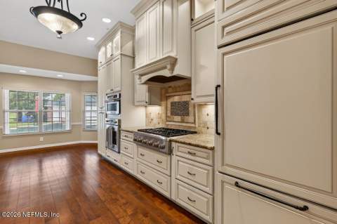 10087 Pebble Ridge Drive, Jacksonville FL - photo 22 of 121
