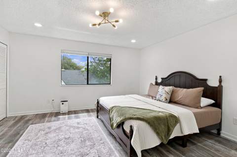 11632 Dunes Way Drive, Jacksonville FL - photo 9 of 22