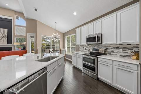 13781 Victoria Lakes Drive, Jacksonville FL - photo 10 of 32
