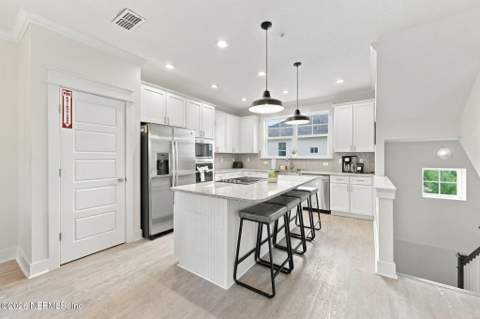 2050 Gail Avenue, Jacksonville Beach FL - photo 18 of 70