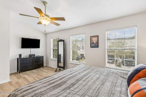 5938 Pavilion Drive, Jacksonville FL - photo 12 of 28