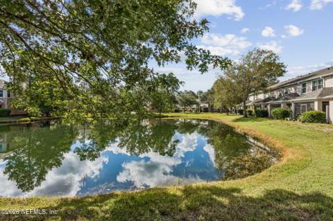 5938 Pavilion Drive, Jacksonville FL - photo 24 of 28