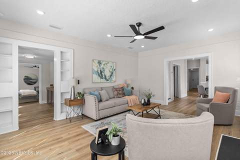 4647 Polaris Street, Jacksonville FL - photo 8 of 72