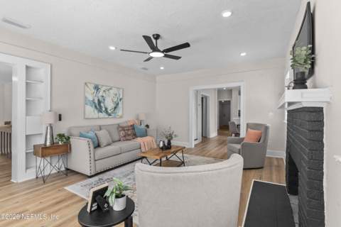 4647 Polaris Street, Jacksonville FL - photo 9 of 72