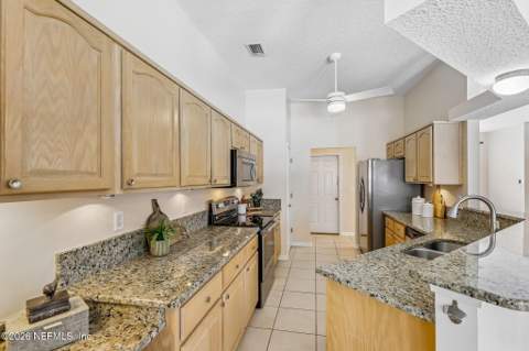 2567 Spring Meadows Drive, Middleburg FL - photo 17 of 66