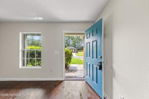 4373 Melissa Court, Jacksonville FL - photo 10 of 31