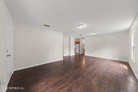 4373 Melissa Court, Jacksonville FL - photo 12 of 31
