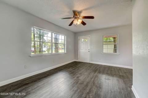 979 Mikael Avenue, Jacksonville FL - photo 10 of 20