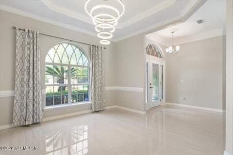 9227 Chandler Oaks Court, Jacksonville FL - photo 9 of 63