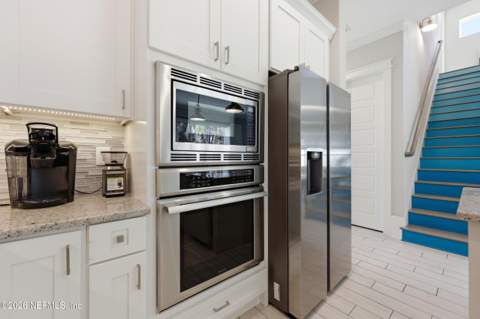 562 14th Avenue, Jacksonville Beach FL - photo 11 of 59