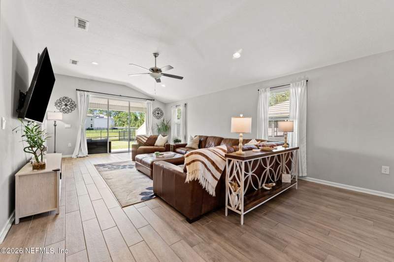 4 bedroom Single Family Residence at 66012 Edgewater Drive, River Glen, Yulee — photo 5
