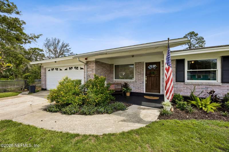 3 bedroom Single Family Residence at 9141 E Carbondale Drive, Thompsons Riverview, Jacksonville — photo 3
