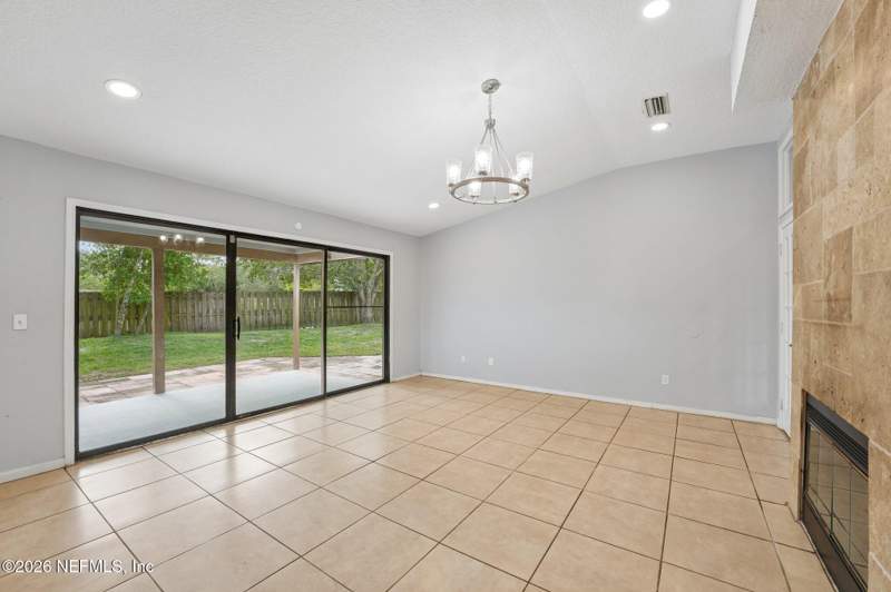 3 bedroom Single Family Residence at 12228 Smoke Ridge Circle, The Valley, Jacksonville — photo 4