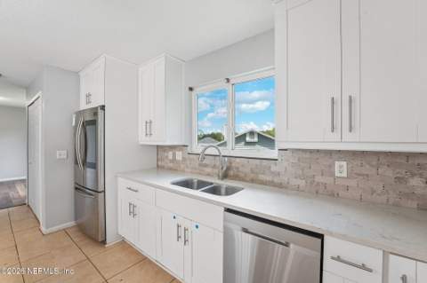 12228 Smoke Ridge Circle, Jacksonville FL - photo 10 of 39