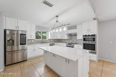 12228 Smoke Ridge Circle, Jacksonville FL - photo 13 of 39