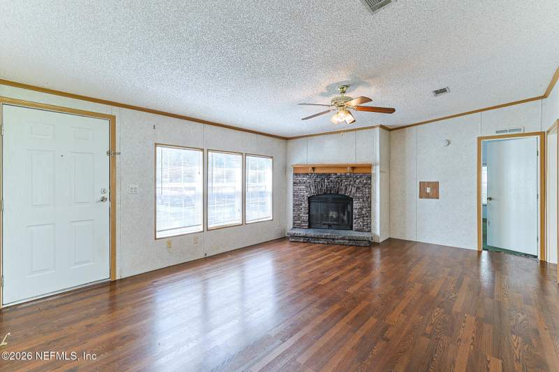4 bedroom Mobile Home at 4176 Osceola Trail, Osceola Forest, Middleburg — photo 2