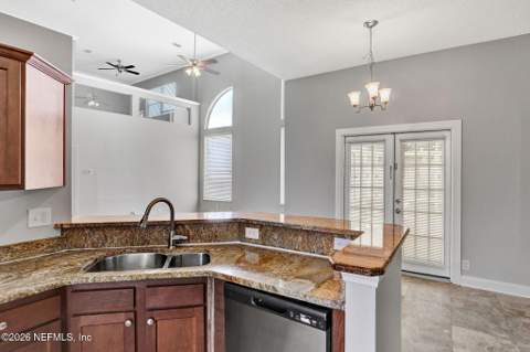 4394 Hanover Park Drive, Jacksonville FL - photo 16 of 50