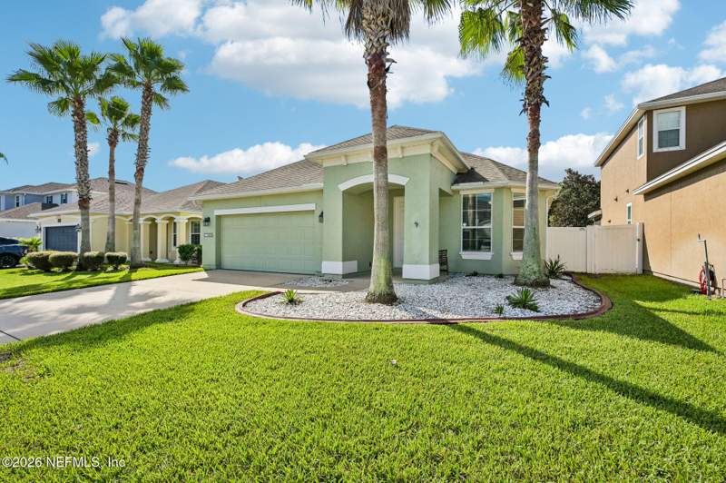 4 bedroom Single Family Residence at 11965 Diamond Springs Drive, Wynnfield Lakes, Jacksonville — photo 3