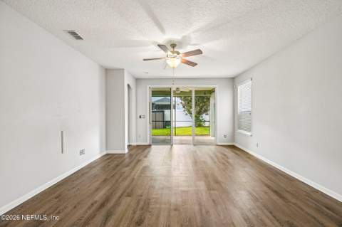 11965 Diamond Springs Drive, Jacksonville FL - photo 6 of 31