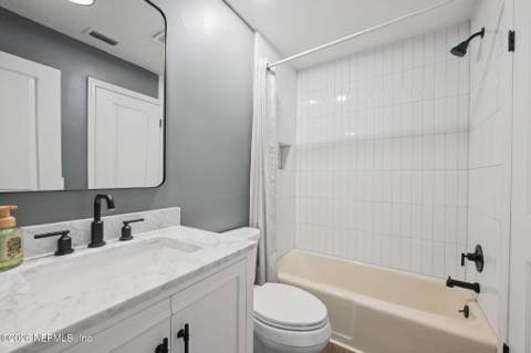 3809 Lavista Circle #210, Jacksonville FL - photo 23 of 26