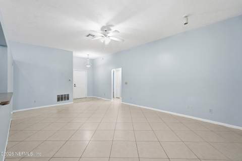 6849 Ridgeview Avenue, Jacksonville FL - photo 6 of 25