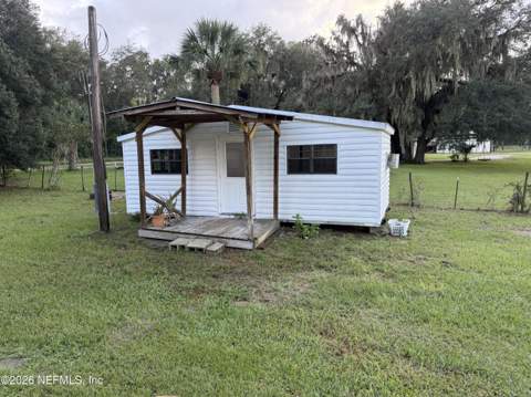 703 Walker Drive, Interlachen FL - photo 23 of 42