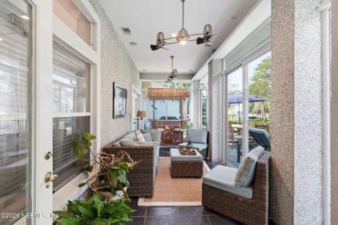 1571 Blue Heron Lane, Jacksonville Beach FL - photo 13 of 44