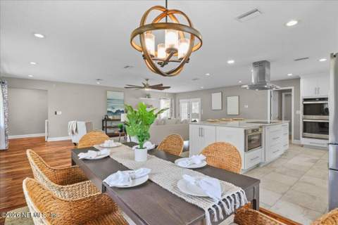 14526 Plumosa Drive, Jacksonville FL - photo 9 of 35