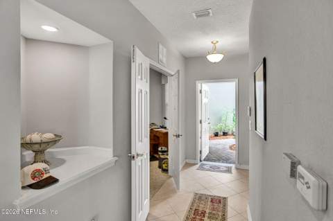 8541 Little Swift Circle #33B, Jacksonville FL - photo 7 of 31