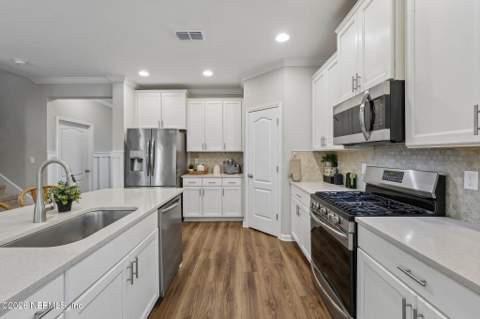 39 Balmoral Castle Drive, St. Johns FL - photo 8 of 86