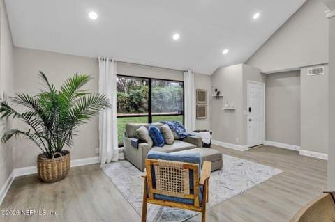 2936 Old Orchard Road, Jacksonville FL - photo 9 of 42