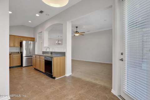 2111 Stone Creek Drive #F, Fleming Island FL - photo 7 of 29