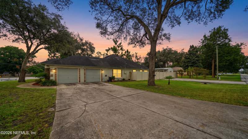 3 bedroom Single Family Residence at 13304 Old Saint Augustine Road, Julington Cc Estates, Jacksonville — photo 3