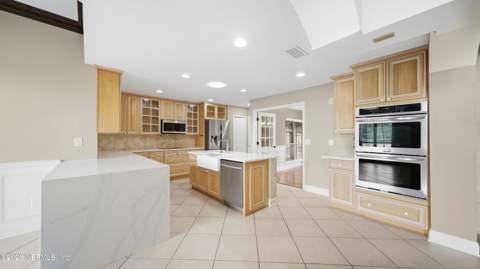 13304 Old Saint Augustine Road, Jacksonville FL - photo 21 of 90