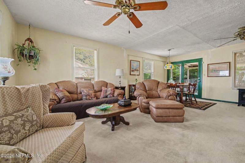 3 bedroom Single Family Residence at 1845 Bartram Circle, Arlington River Hill, Jacksonville — photo 2