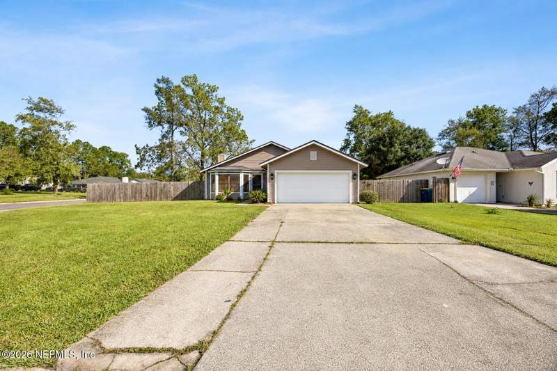 3 bedroom Single Family Residence at 407 Moby Dick Drive, Oceanway, Jacksonville — photo 2