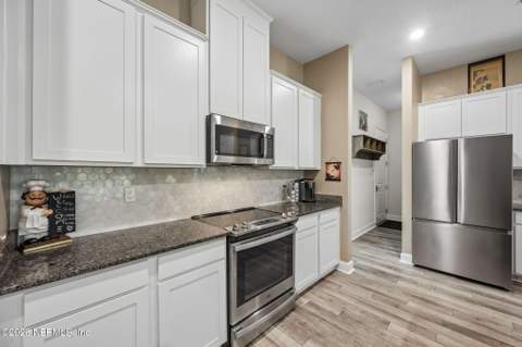 34040 Lavender Parke Drive, Fernandina Beach FL - photo 10 of 31