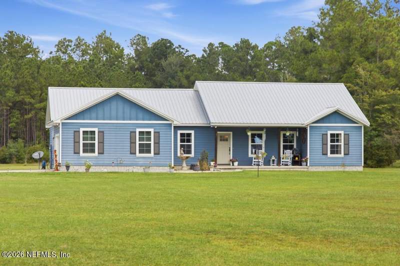 4 bedroom Single Family Residence at 2320 County Road 119, Riverside, Bryceville — photo 2