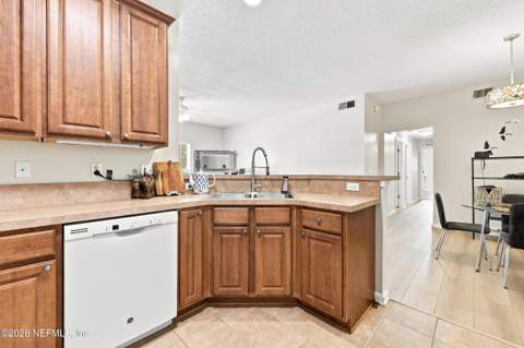 211 Jardin De Mer Place #211, Jacksonville Beach FL - photo 13 of 49