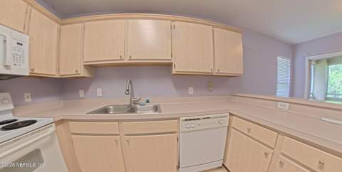 1701 The Greens Way #1321, Jacksonville Beach FL - photo 8 of 57